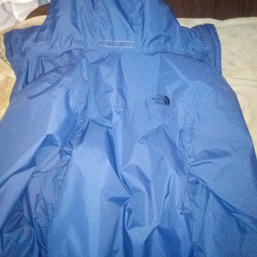North face jacket. - Picture 2 of 3